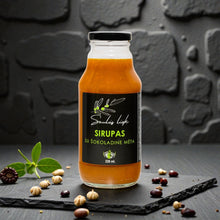 Įkelti vaizdą į galerijos rodinį, Šaltalankių uogų sirupas su šokoladine mėta 330ml